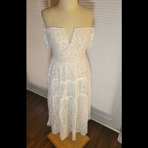 Sz XL Lulus white lace off-the-shoulder dress